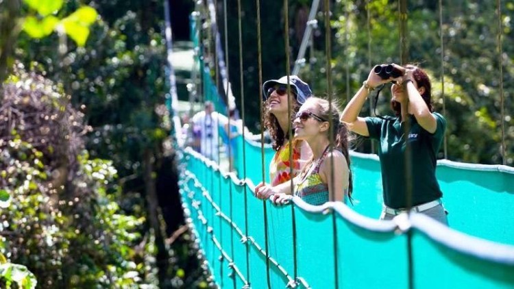 Costa Rica atrae más visitantes del exterior