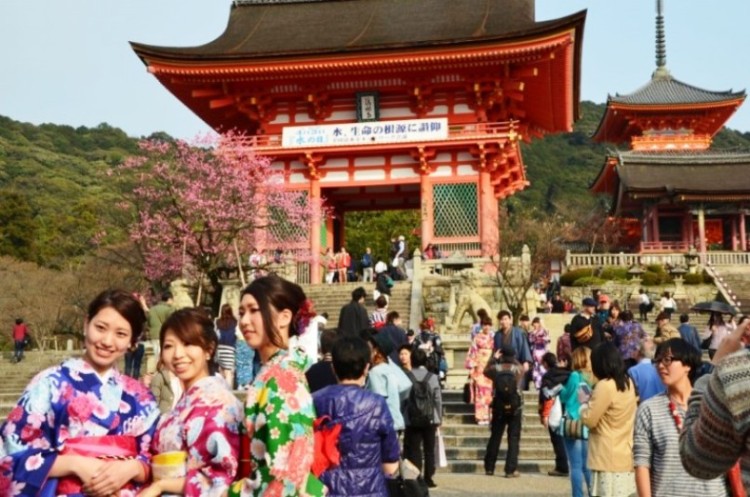 Japón permitiría el ingreso de turistas extranjeros