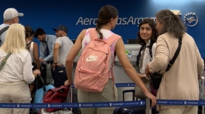 La suba del dólar y las tasas redefinen los viajes al exterior para el verano argentino