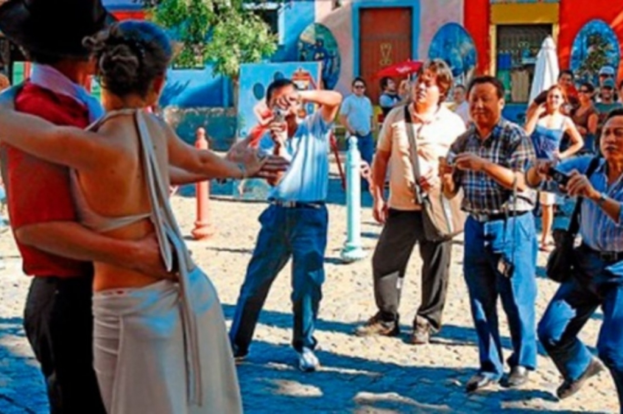 China impulsó un récord de búsquedas y reservas hacia Sudamérica