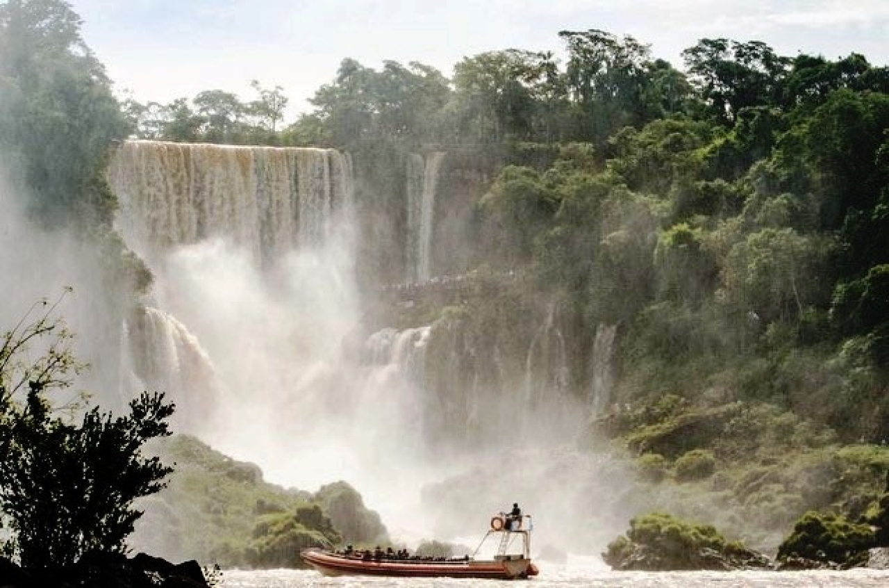 380.155 turistas no cruzaron a Argentina al visitar las Cataratas