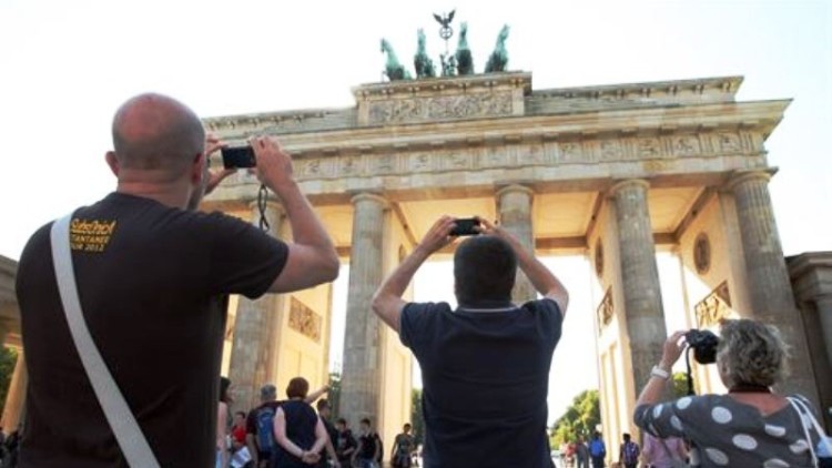 Berlín atrajo 5,7 millones de turistas en seis meses