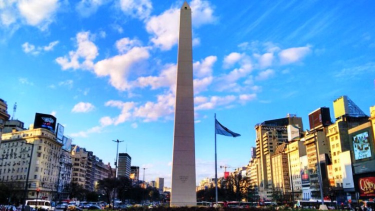 Se instalará un ascensor en el obelisco de la ciudad de Buenos Aires
