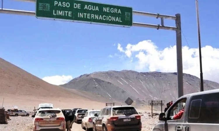 Dos alternativas para cruzar en auto desde Argentina a Chile