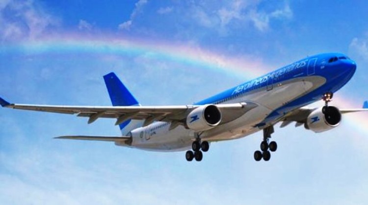 Aerolíneas Argentinas continuará sus vuelos desde Brasil