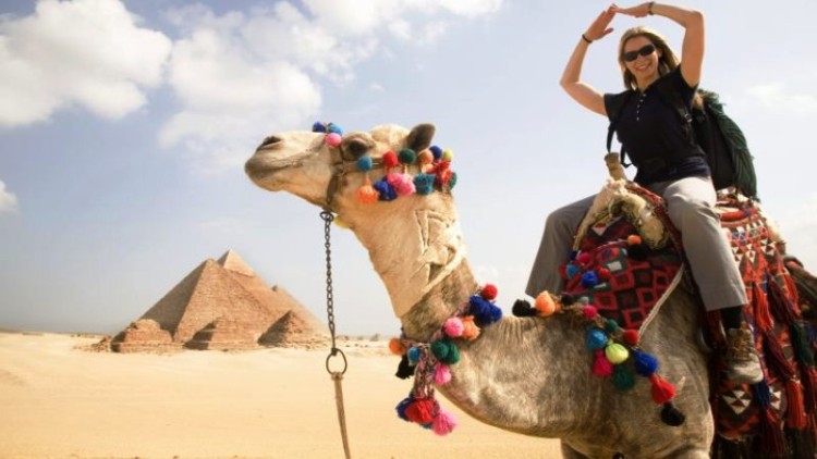 Egipto recibirá a 52 millones de turistas extranjeros
