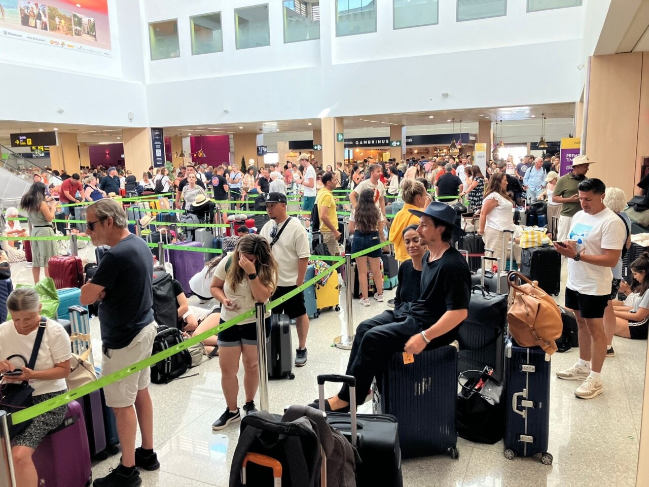 El aeropuerto de Ibiza movilizó a nueve millones de pasajeros