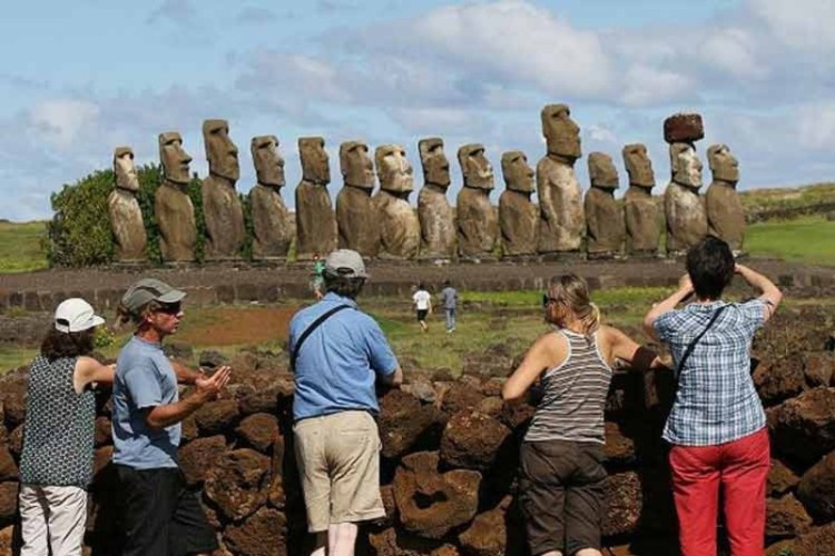 La Isla de Pascua reabrirá sus puertas tras dos años sin turismo